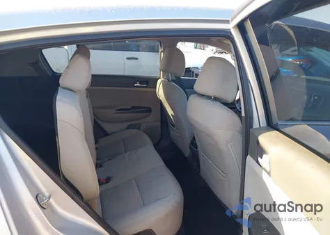 2017 Kia Sportage Lx z USA, uszkodzony, nr VIN KNDPM3AC1H7073281